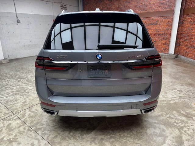 Used 2026 BMW X7 xDrive40i AWD/4WD image 4