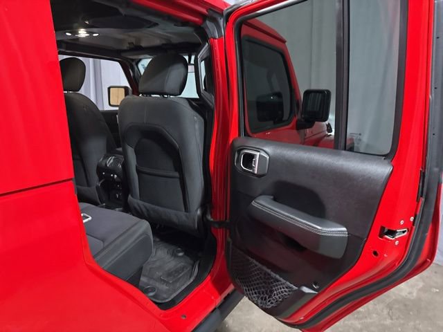 Used 2020 Jeep Gladiator Overland w/ LED Lighting Group image 29