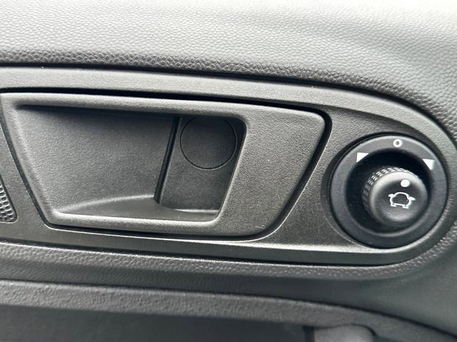 Used 2018 Ford Fiesta SE image 25
