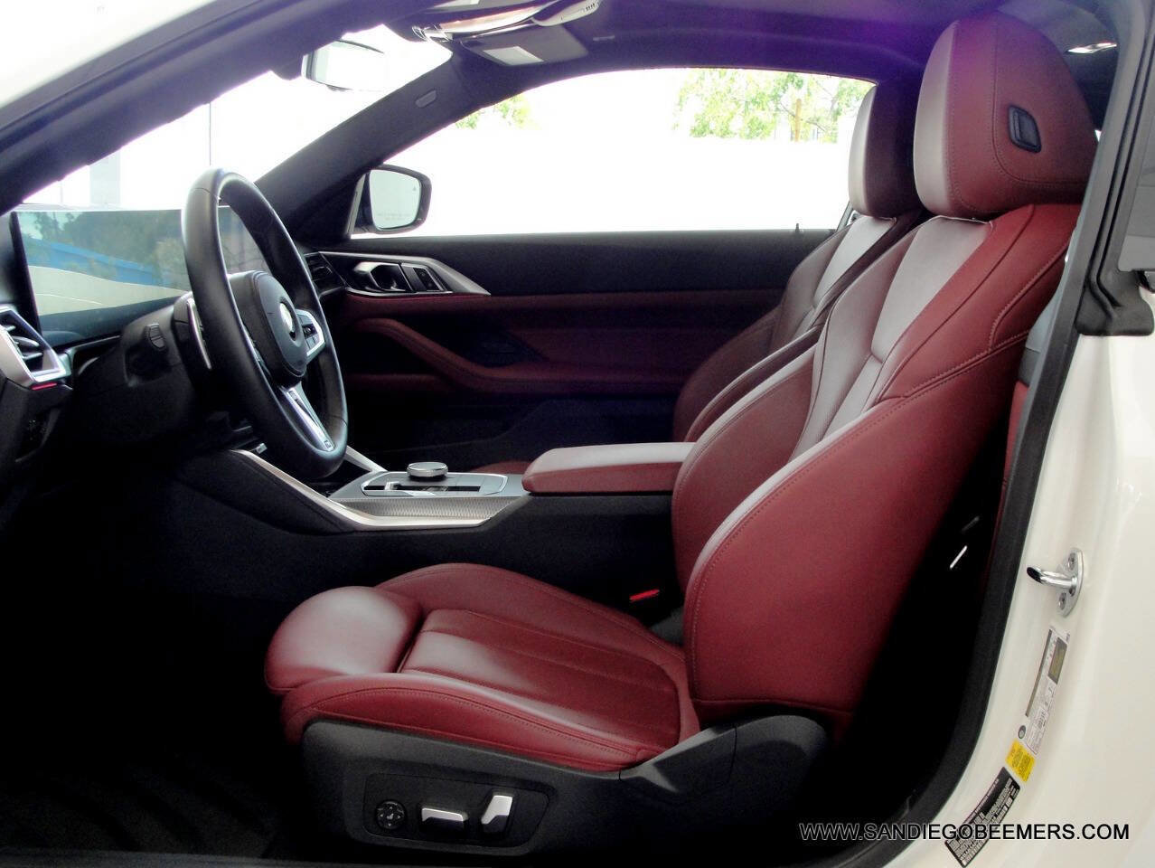 Used 2024 BMW M440i Coupe w/ Premium Package RWD image 31