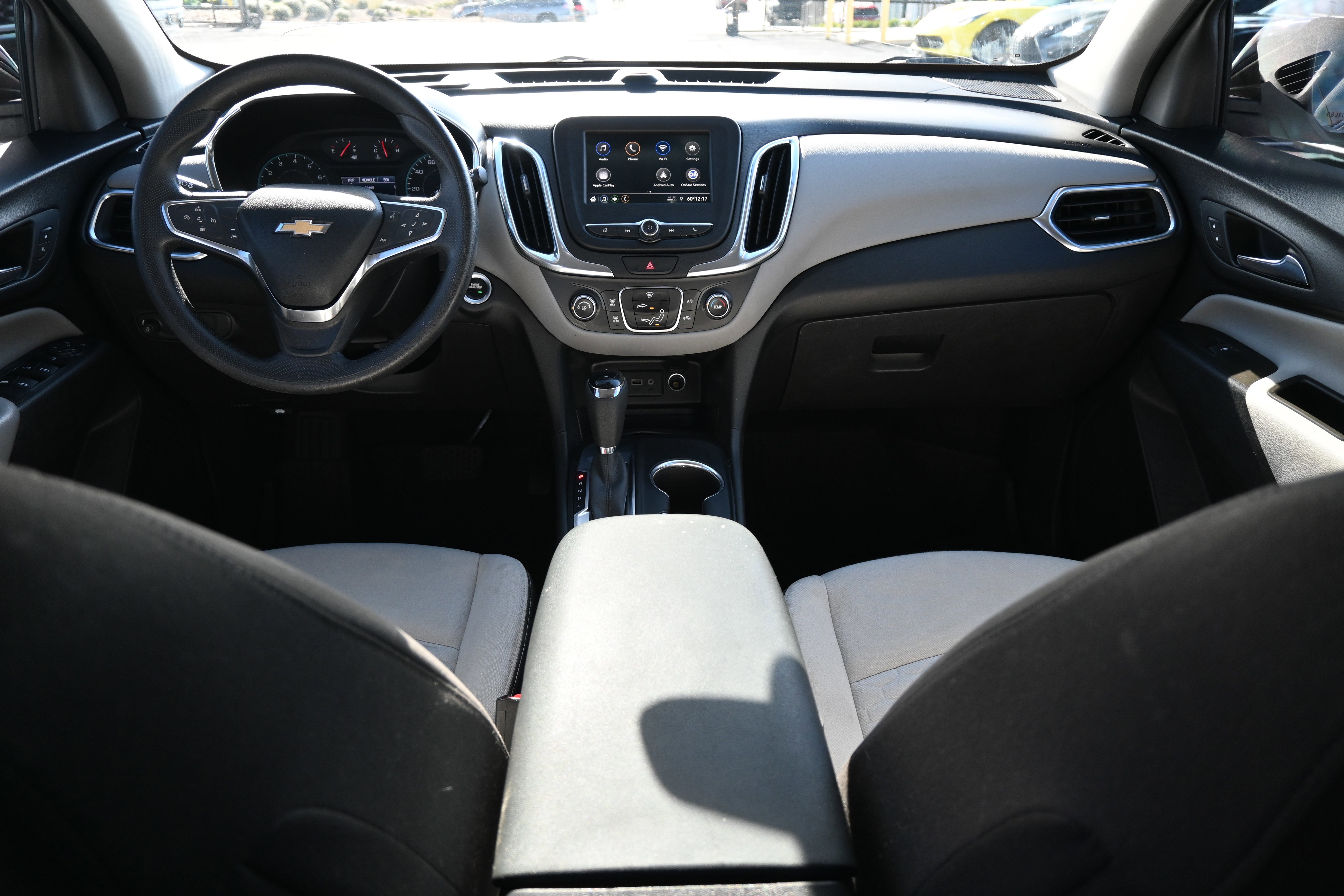 Used 2021 Chevrolet Equinox LS w/ LS Convenience Package image 3