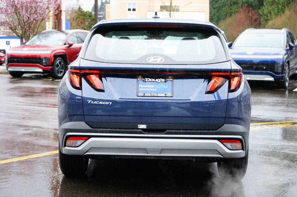 Certified 2025 Hyundai Tucson SE FWD image 4