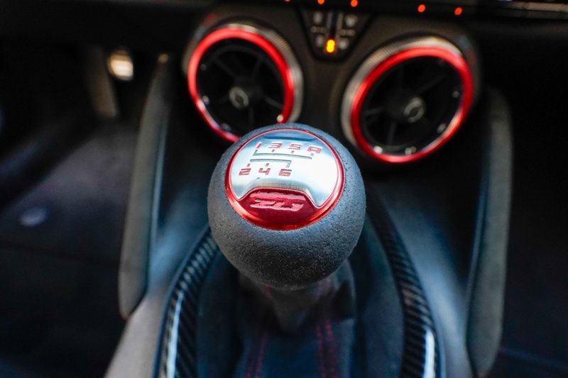 Used 2019 Chevrolet Camaro ZL1 image 77