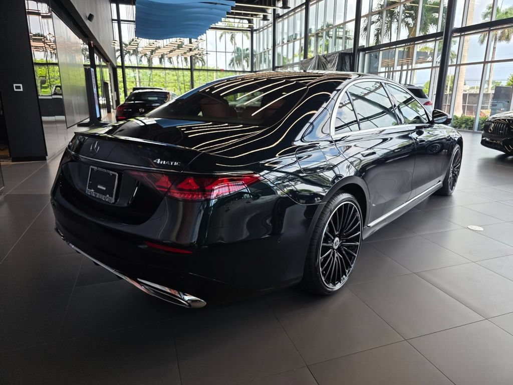 New 2027 Mercedes-Benz S 580 4MATIC Sedan image 4