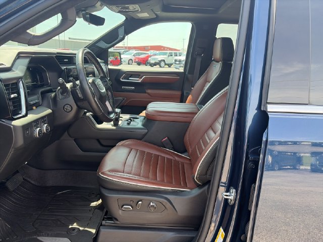 Used 2023 GMC Sierra 1500 Denali Ultimate AWD/4WD image 9