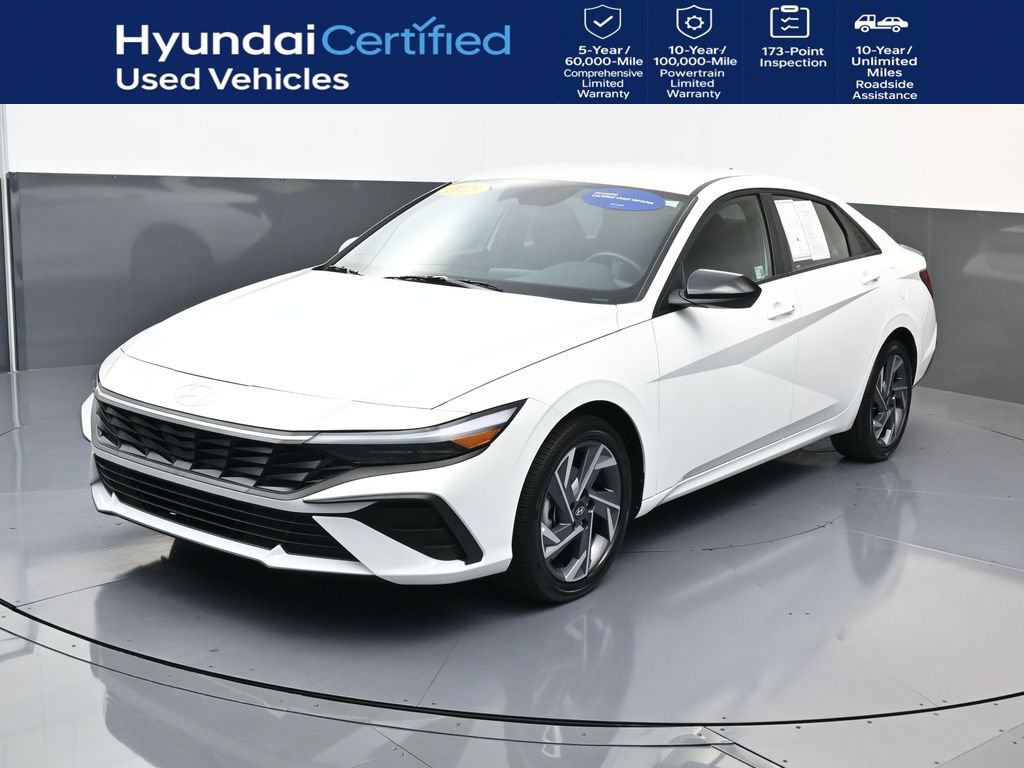 Certified 2025 Hyundai Elantra SEL FWD image 1