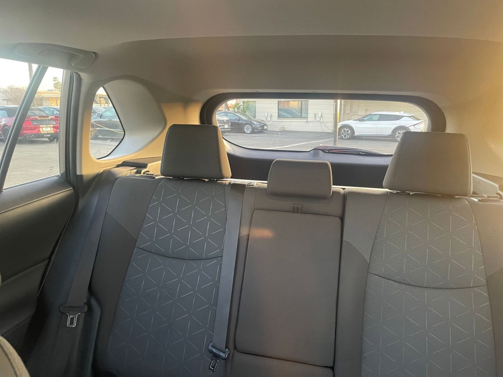 Used 2025 Toyota RAV4 XLE w/ Convenience Package image 33