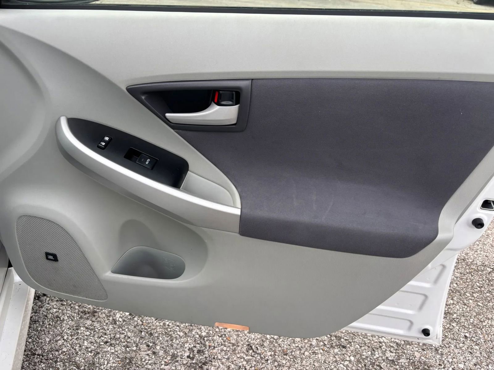 Used 2011 Toyota Prius Three w/ Solar Roof Pkg FWD image 17