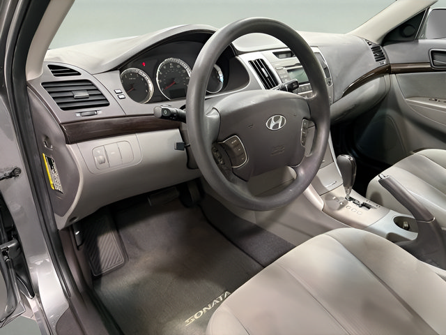 Used 2010 Hyundai Sonata GLS w/ Popular Equipment Pkg 2 FWD image 10