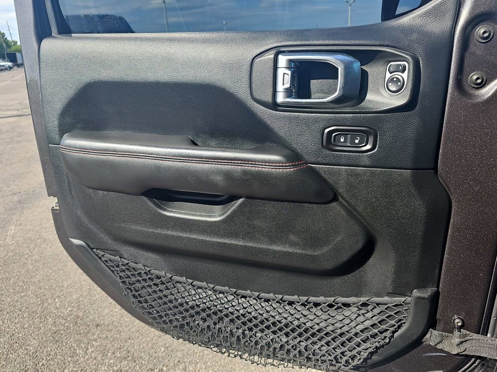 Used 2018 Jeep Wrangler Unlimited Rubicon AWD/4WD image 25