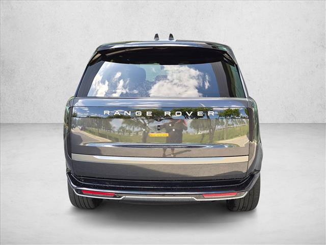 Used 2025 Land Rover Range Rover SE AWD/4WD image 6