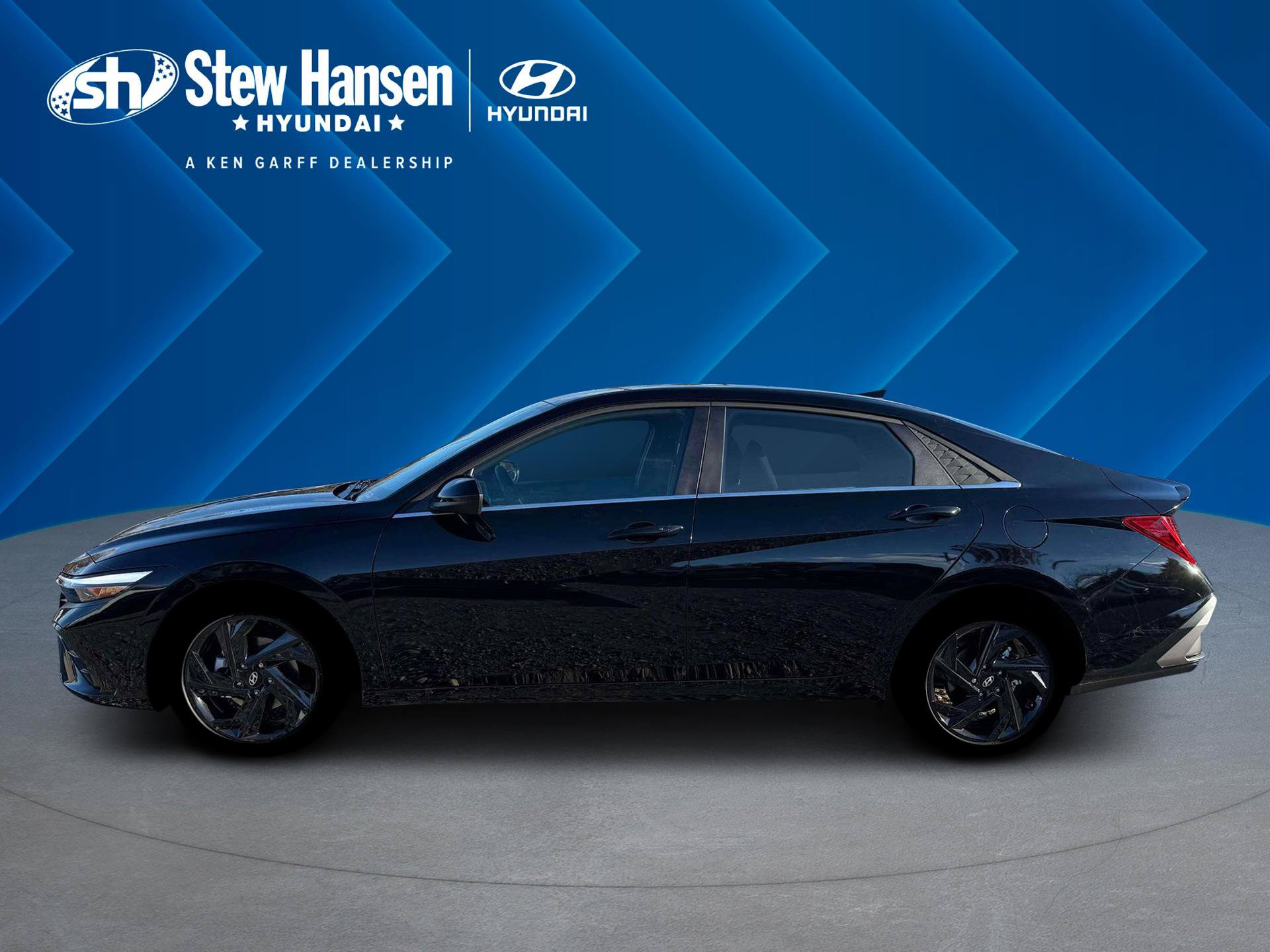 New 2026 Hyundai Elantra SEL Sport Premium FWD image 3