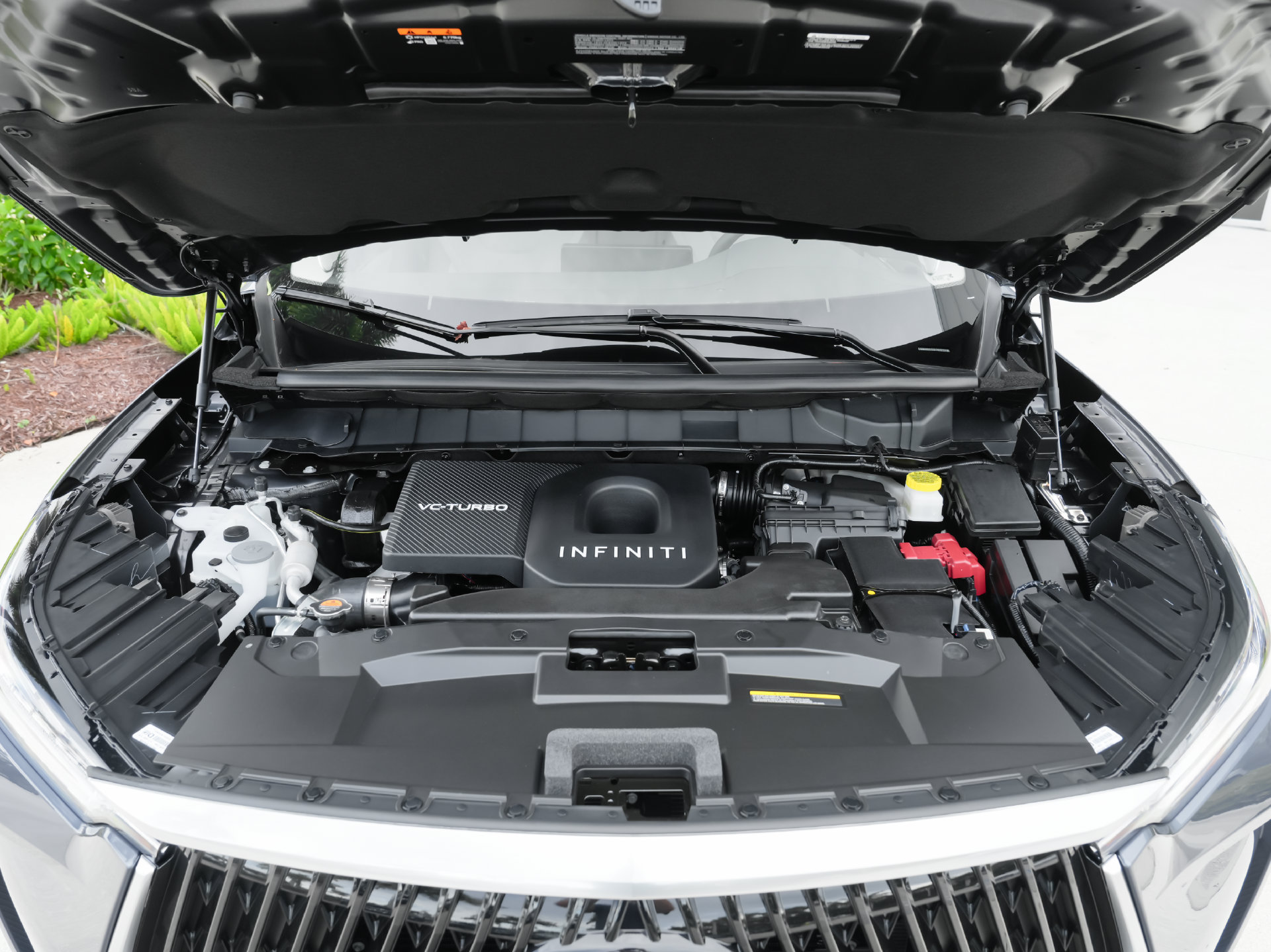 New 2027 INFINITI QX60 Luxe FWD image 36