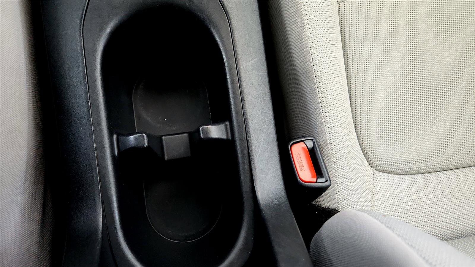 Certified 2023 Toyota Corolla Cross LE w/ Moonroof Package image 32