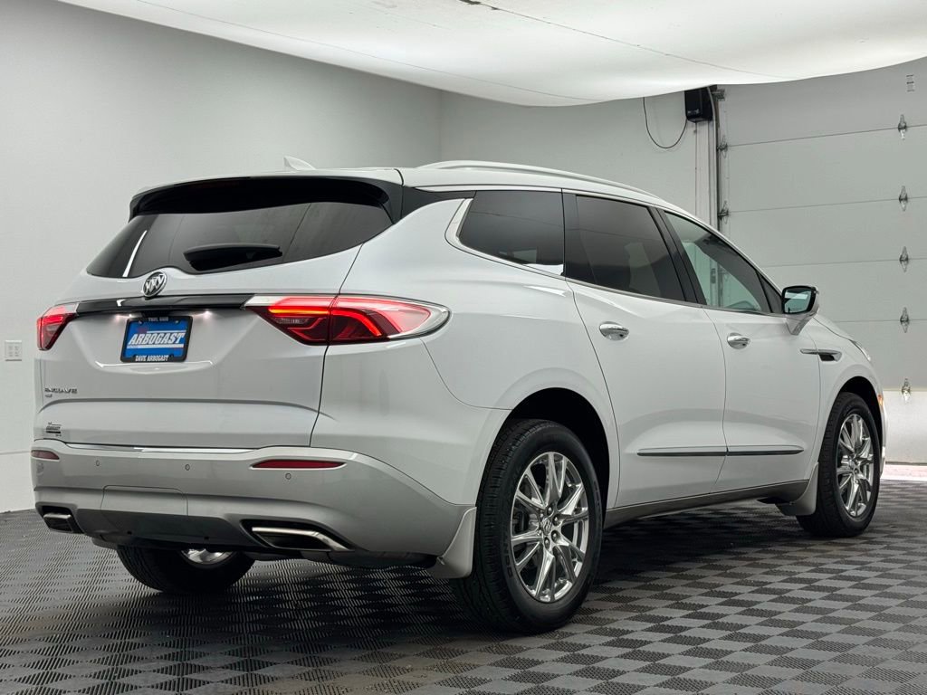 Used 2023 Buick Enclave Essence w/ Experience Buick Package image 10