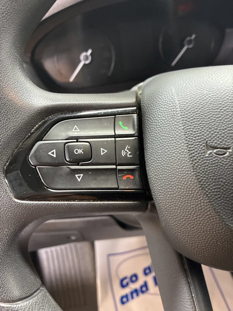 Used 2025 RAM ProMaster 2500 w/ Safety Group FWD image 16