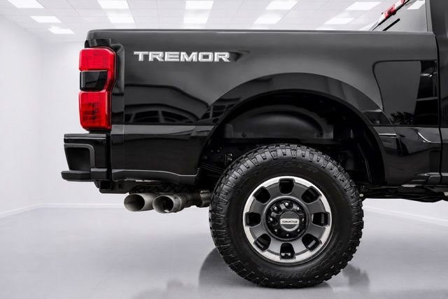 Used 2024 Ford F250 Lariat w/ Lariat Ultimate Package AWD/4WD image 10