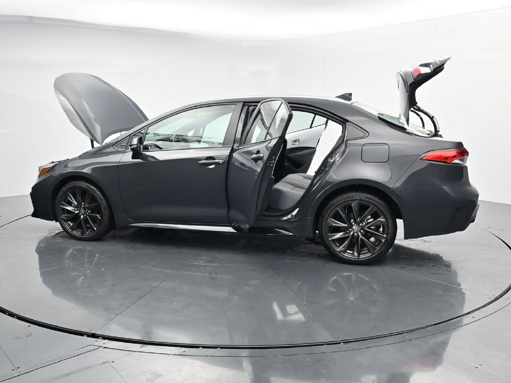 Used 2025 Toyota Corolla SE FWD image 42