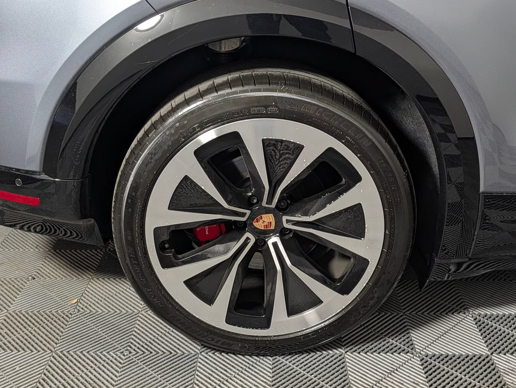 New 2026 Porsche Cayenne S AWD/4WD image 13