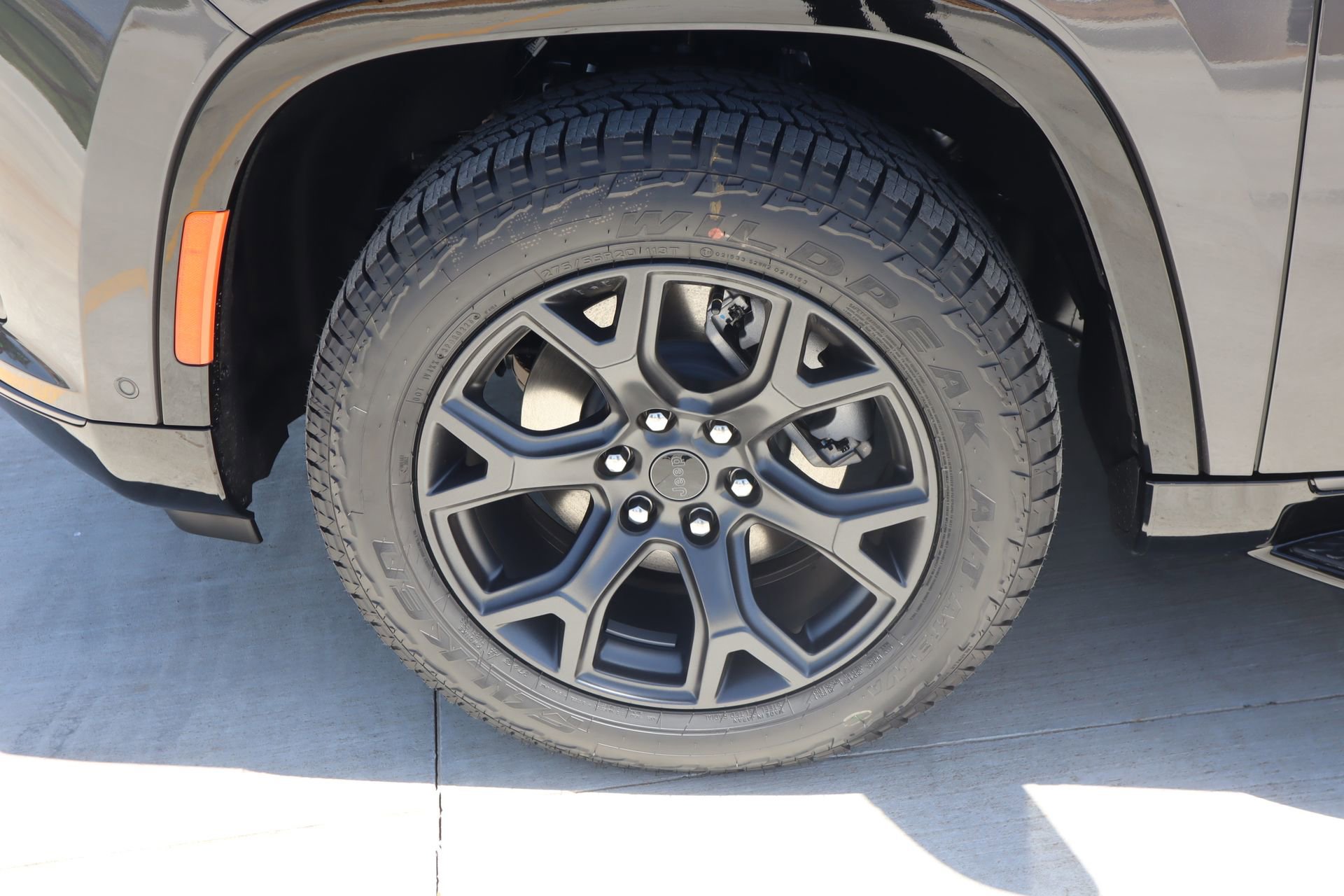 New 2026 Jeep Grand Wagoneer 4WD image 20