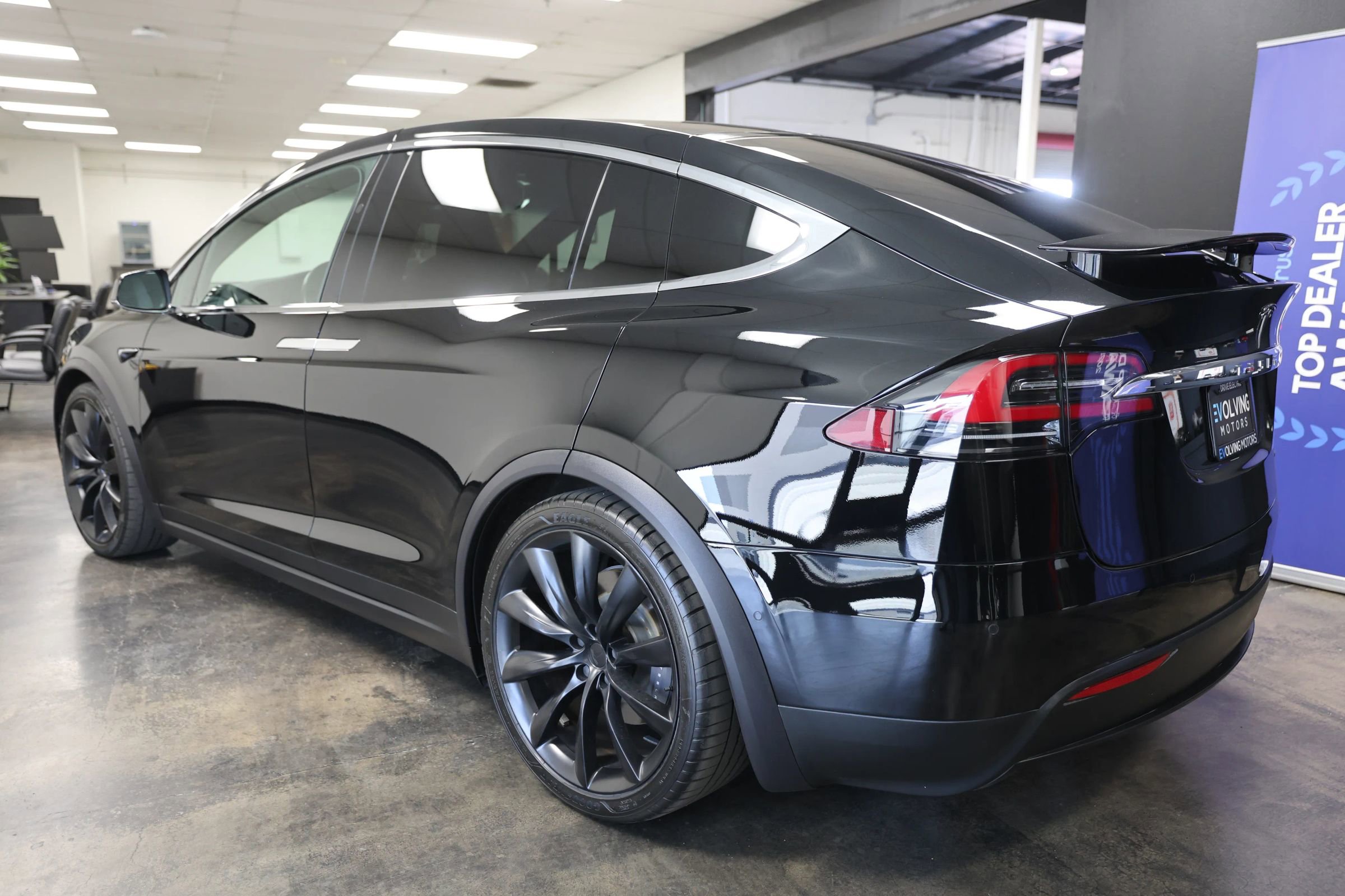 Used 2019 Tesla Model X Long Range AWD/4WD image 9