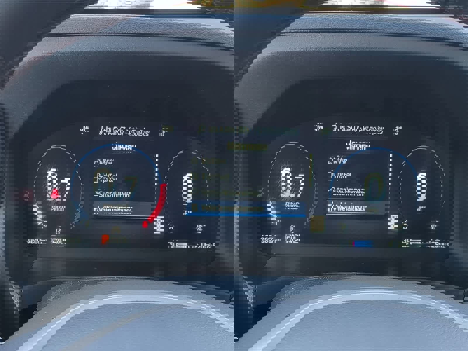 Used 2025 Ford Explorer Active image 39