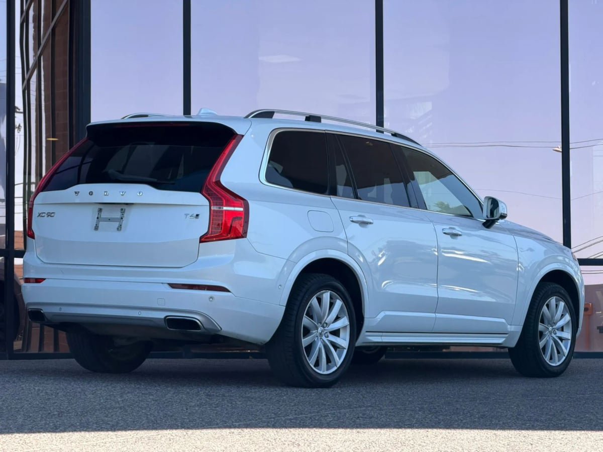 Used 2016 Volvo XC90 T6 Momentum w/ Momentum Plus Package AWD/4WD image 15