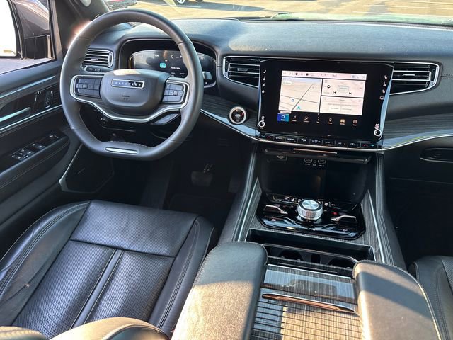 Used 2022 Jeep Wagoneer Series III w/ Flexible Seating Group image 9