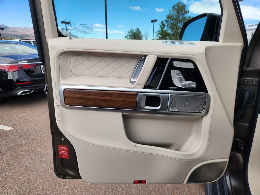 Used 2025 Mercedes-Benz G 550 image 25