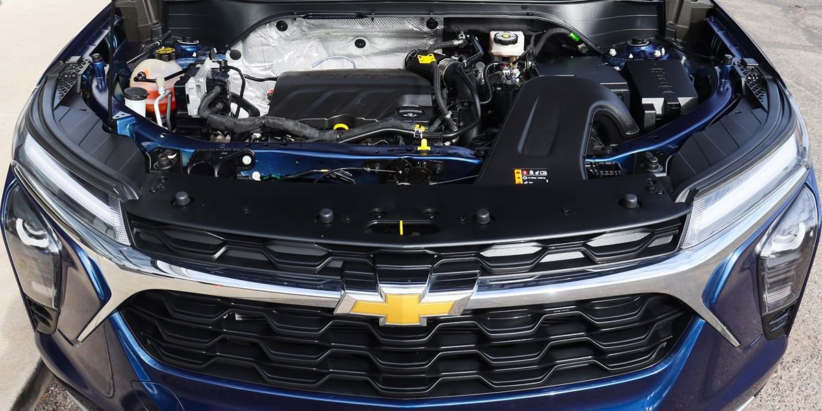 Used 2024 Chevrolet Trax LT w/ Driver Confidence Package FWD image 58