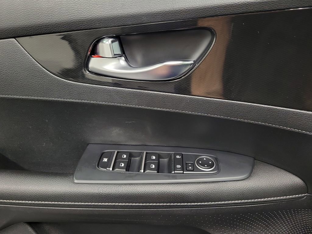 Used 2021 Kia Forte GT-Line w/ GT-Line Premium Package image 18