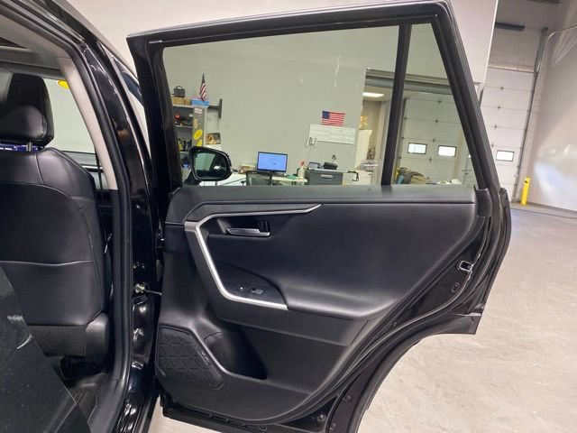 Used 2022 Toyota RAV4 Limited AWD/4WD image 26