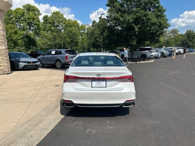 Used 2019 Toyota Avalon Limited w/ Advanced Safety Package FWD image 6