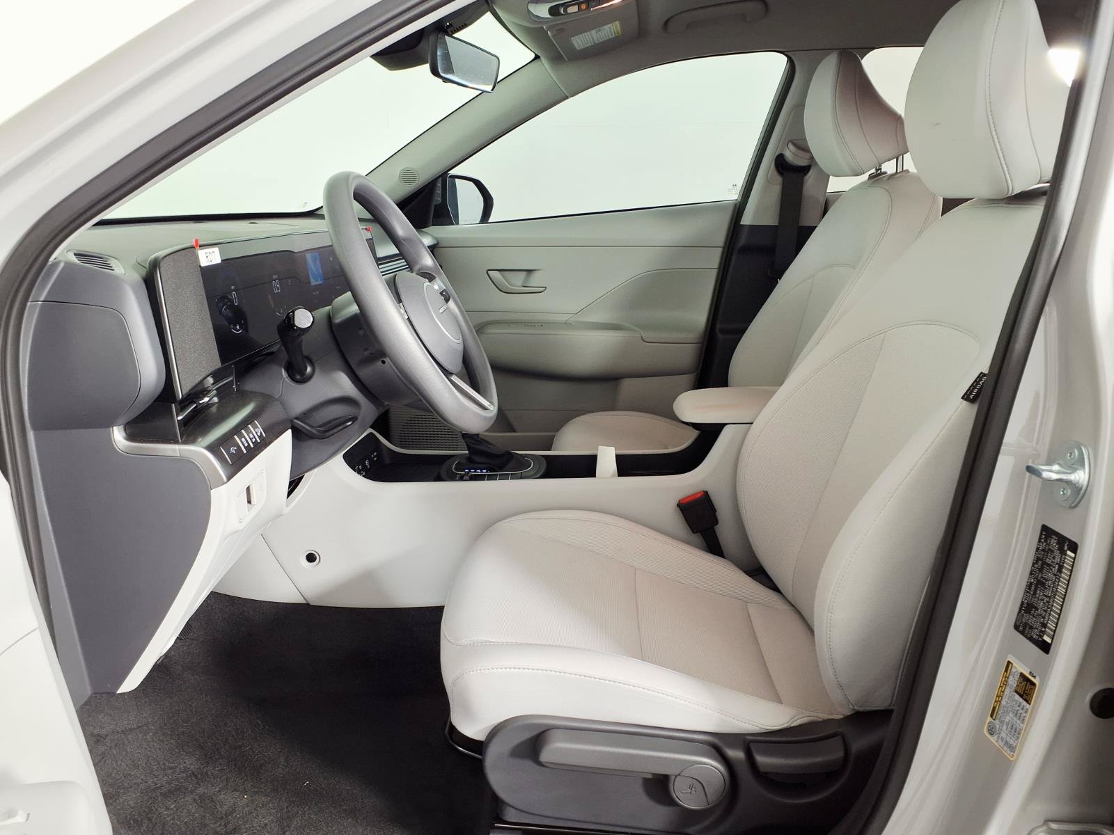 Certified 2026 Hyundai Kona SE FWD image 17