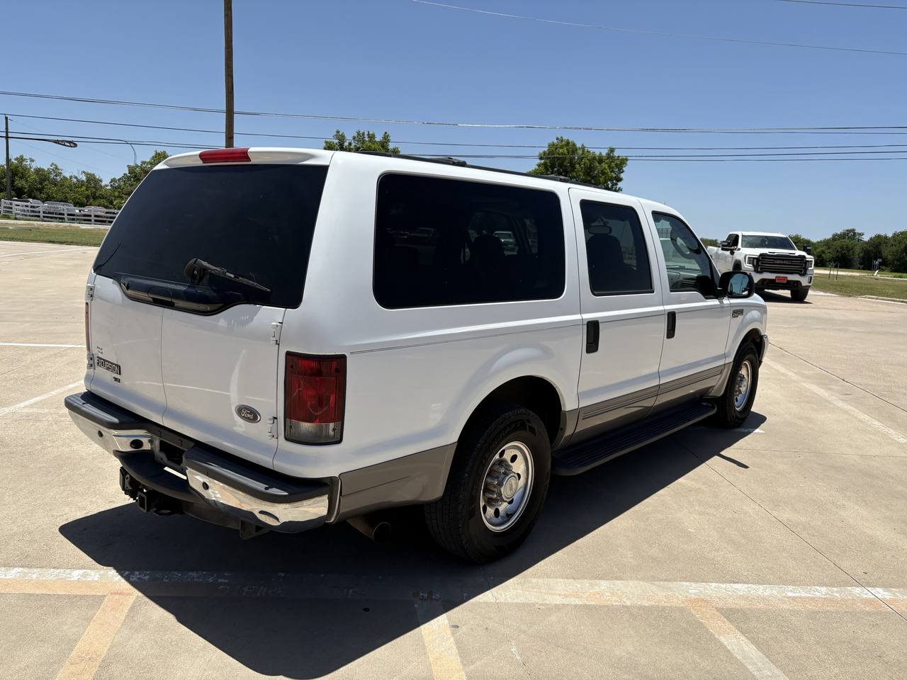 Used 2003 Ford Excursion XLT RWD image 4
