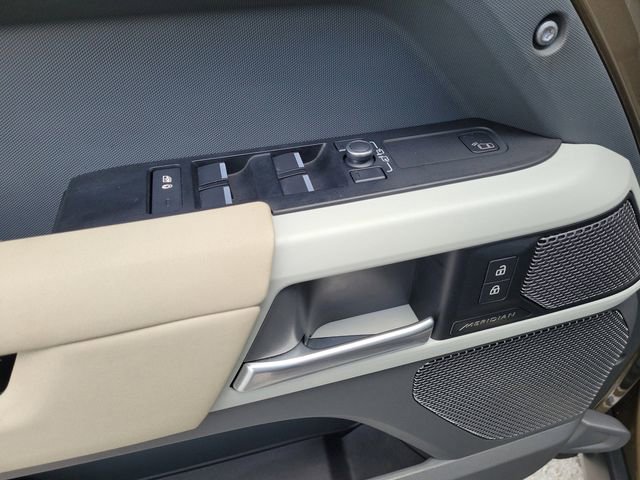 Used 2023 Land Rover Defender 110 S AWD/4WD image 16