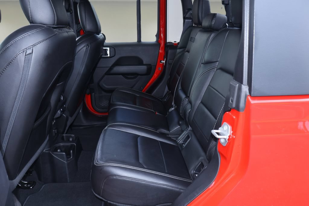 Used 2020 Jeep Gladiator Overland AWD/4WD image 12