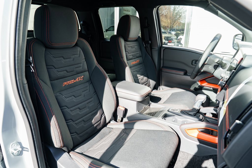 New 2026 Nissan Frontier PRO-4X w/ Pro-4x Convenience Package image 29
