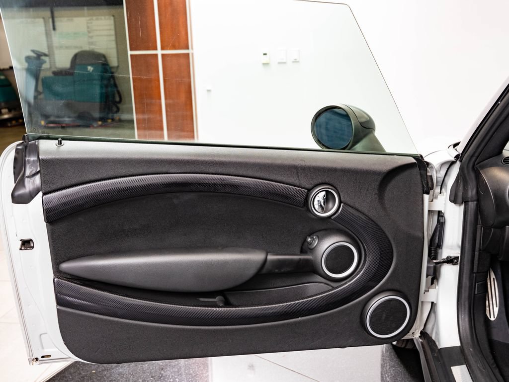 Used 2014 MINI Cooper S FWD image 23