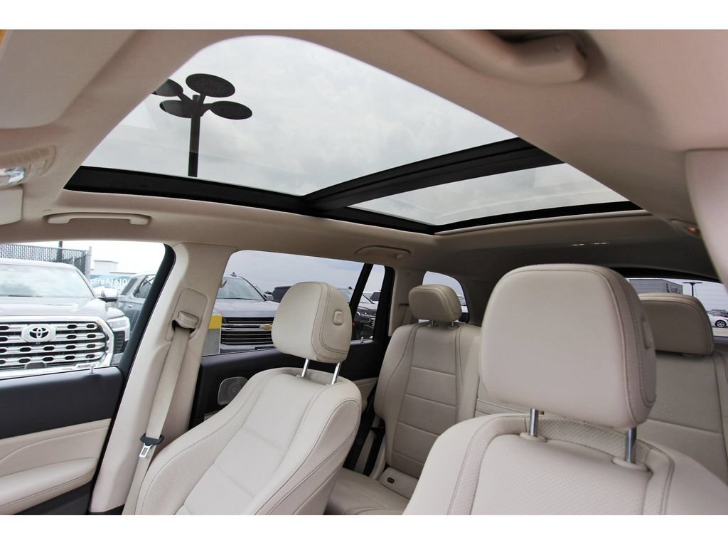 Used 2020 Mercedes-Benz GLS 450 4MATIC image 29