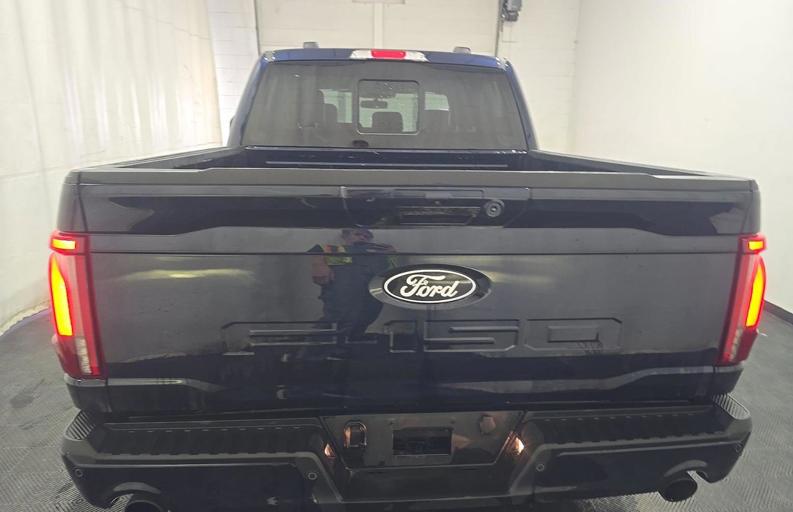 Used 2025 Ford F150 Lariat AWD/4WD image 5