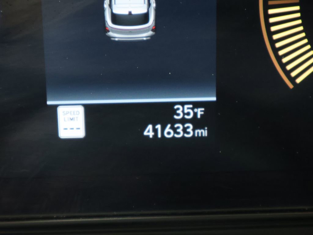 Used 2024 Hyundai Kona SEL image 36