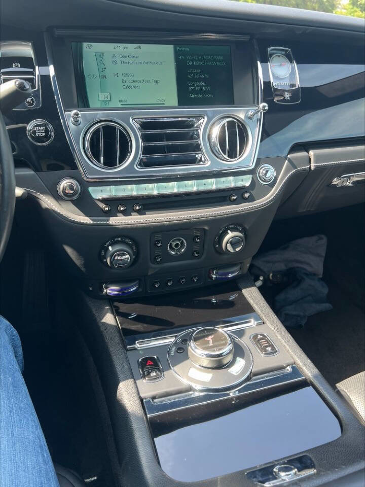 Used 2016 Rolls-Royce Wraith image 22