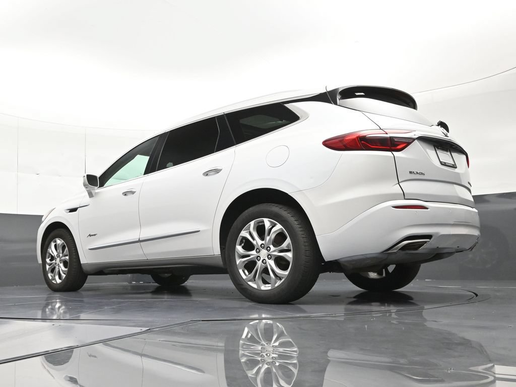 Used 2018 Buick Enclave Avenir FWD image 26