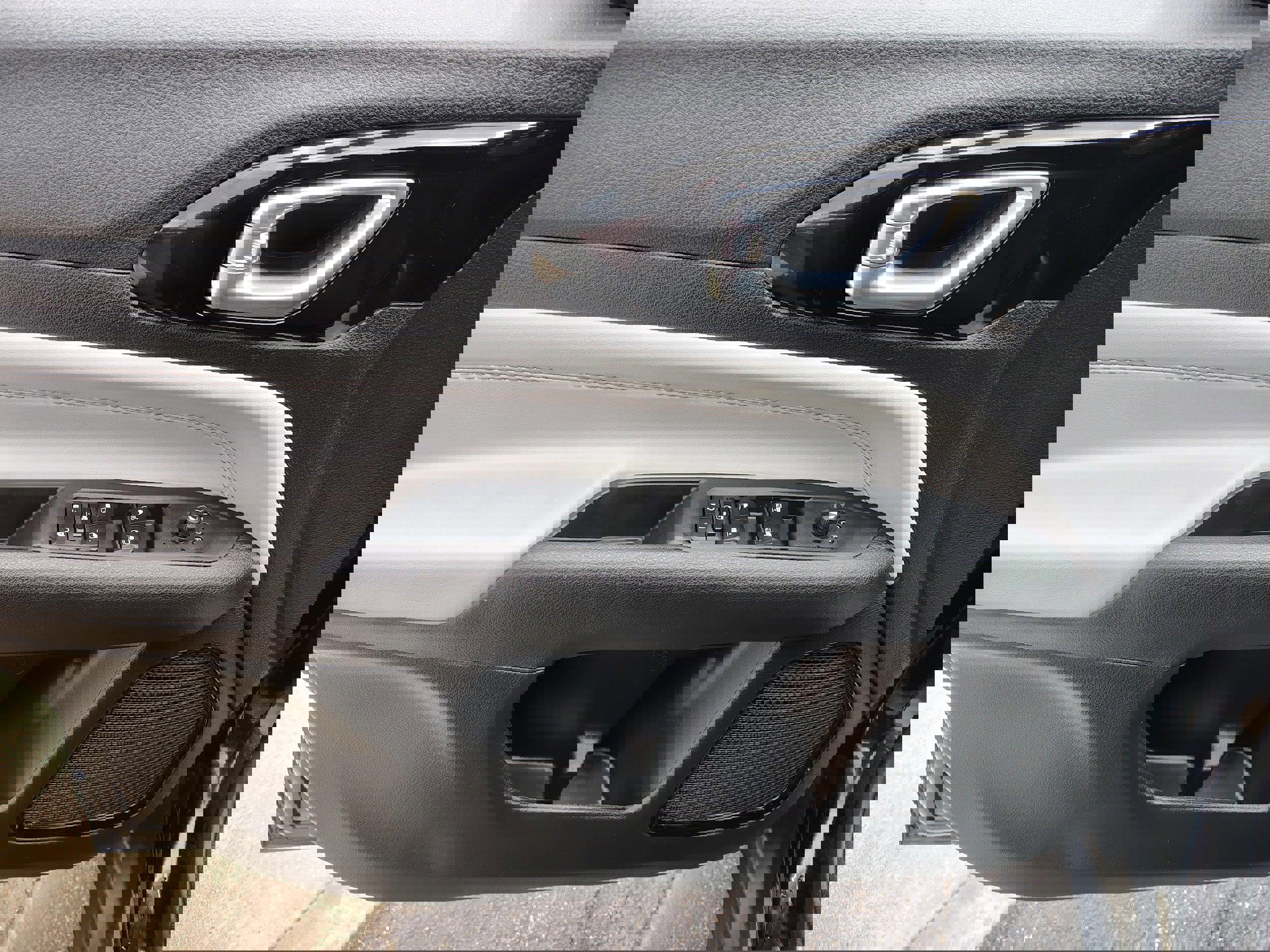 Certified 2024 Jeep Compass Limited image 19