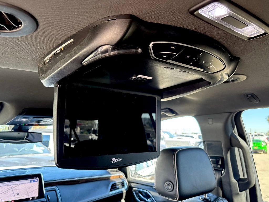 Used 2021 Chevrolet Suburban Premier image 12