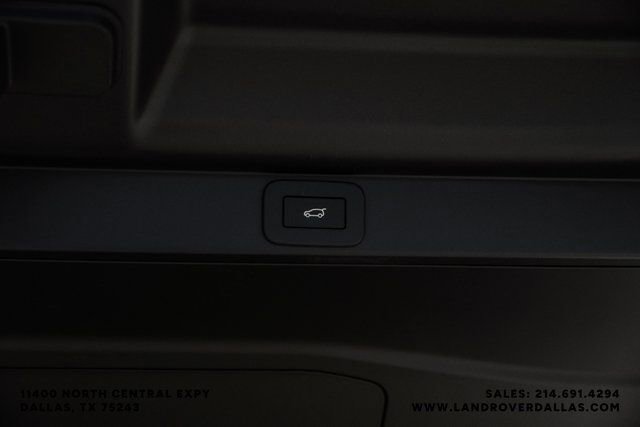 New 2026 Land Rover Range Rover Long Wheelbase SE image 53