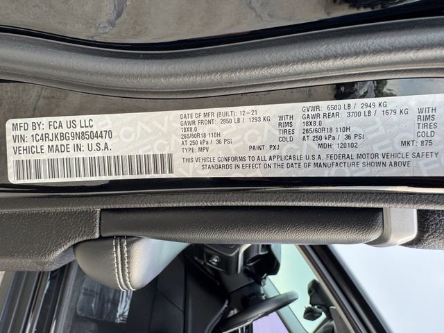 Used 2022 Jeep Grand Cherokee L Limited AWD/4WD image 30