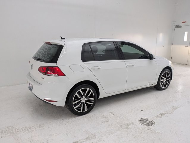 Used 2016 Volkswagen Golf SE w/ Lighting Package FWD image 5