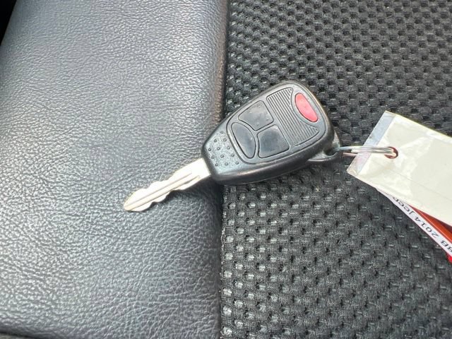 Used 2014 Jeep Compass Latitude w/ Sun/Sound Group AWD/4WD image 30